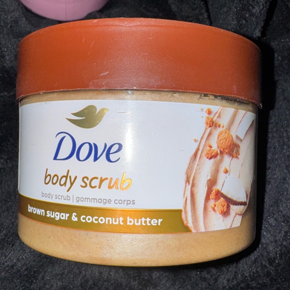 Dove Body Scrub brown sugar & coconut butter NEW